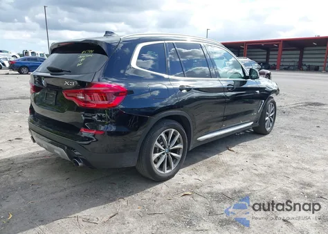 2018 BMW X3 xDrive30I z USA, uszkodzony, nr VIN 5UXTR9C56JLC68857